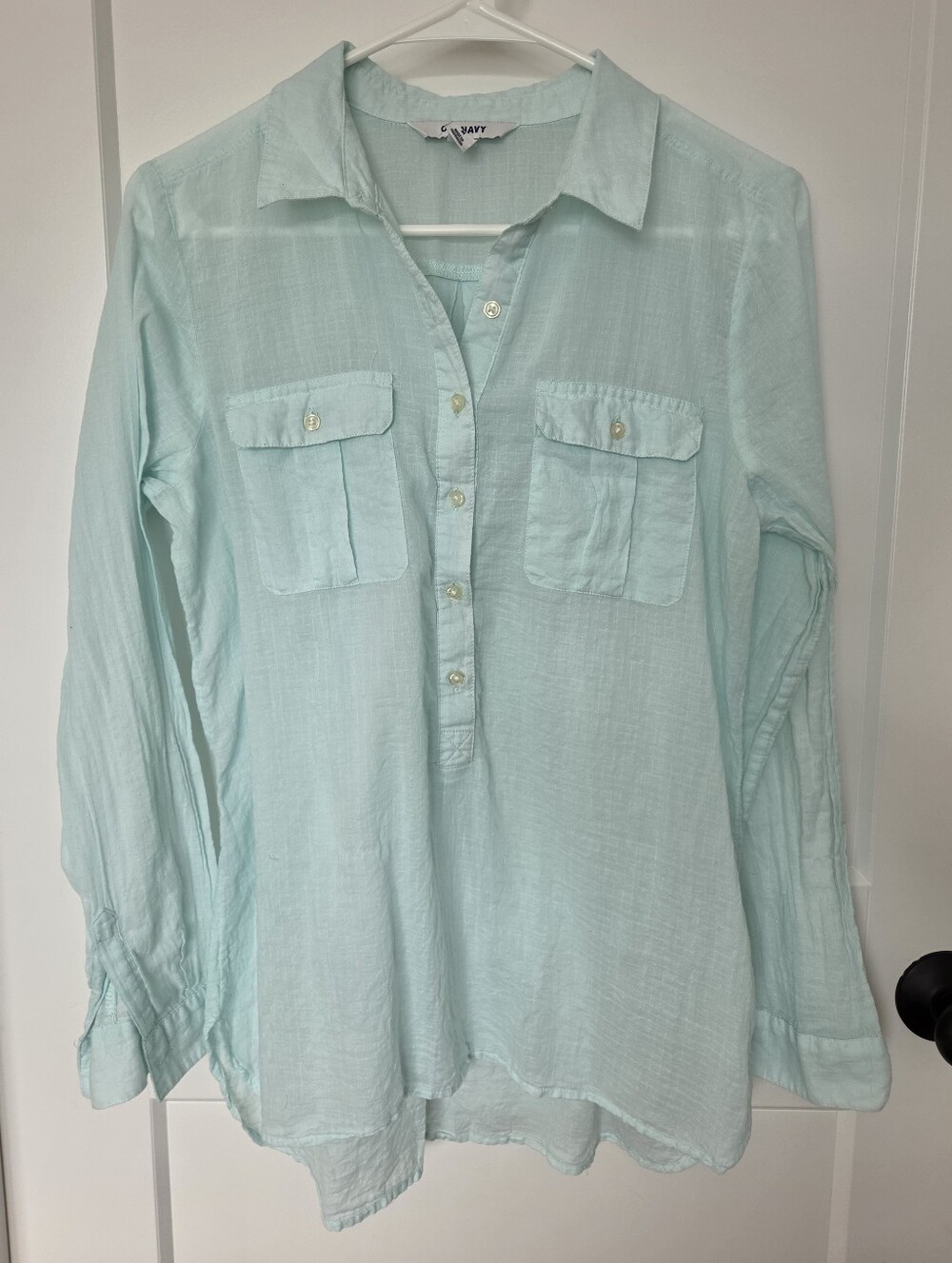 0Old Navy Women's Light Blue Button-Front Tunic. Size M. #SW